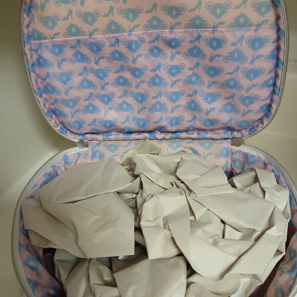 Cinderella Make-Up Bag and Highlighter Bundle - Picture 6 of 6